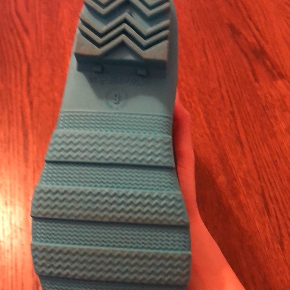 L.L BEAN Rainboots - Picture 5 of 5